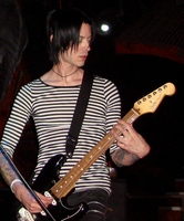 Scarlet Grey ~ Nils Bue, tags: Scarlet Grey, West Hollywood, California, United States, Troubadour - Lido Beach / Scarlet Grey / Oh No Not Stereo / The Leisurelies / Total Mischief on Jul 14, 2009 [401-small]