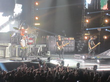 5 Seconds of Summer / Hey Violet / Roy English on Aug 30, 2016 [896-small]