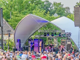Dinosaur Jr., Band of Horses / Dinosaur Jr. on Jul 14, 2026 [749-small]