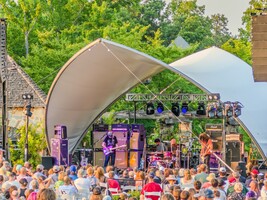 Dinosaur Jr., Band of Horses / Dinosaur Jr. on Jul 14, 2026 [751-small]