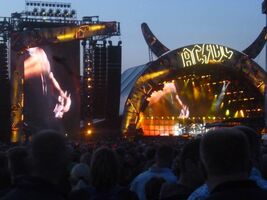 AC/DC / Vintage Trouble / Helhorse / Blended Brew / Förtress on Jul 15, 2015 [672-small]