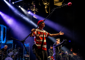 The Damned / Doctor & The Medics / The Fleshtones on Dec 4, 2024 [334-small]