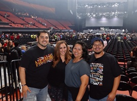Journey / Def Leppard on Oct 6, 2018 [392-small]