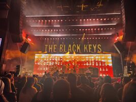 The Black Keys / Band of Horses / The Velveteers on Oct 13, 2022 [897-small]