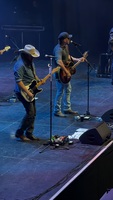Big & Rich / Gretchen Wilson / Gary LeVox / Brothers Osborne on Apr 8, 2026 [397-small]
