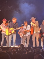 Dierks Bentley / Zach Top / The Band Loula on Jun 5, 2025 [248-small]