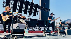 tags: Illuminati Hotties - Jimmy Eat World / Motion City Soundtrack / Illuminati Hotties on Jul 17, 2026 [414-small]