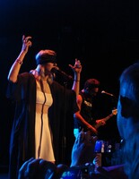 Queen Caveat ~ Lauren Little & Will Weissman, tags: Queen Caveat, West Hollywood, California, United States, The Roxy Theatre - Nico Vega / Queen Caveat / Dark Waves on Jul 21, 2014 [705-small]