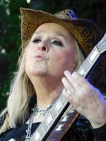 Melissa Etheridge / ZZ Ward on Jul 24, 2023 [893-small]