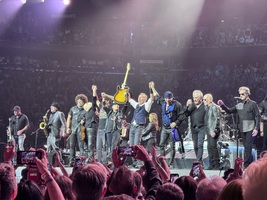 Bruce Springsteen & The E Street Band / Tom Morello on May 16, 2026 [810-small]