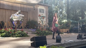 Suki Waterhouse, Stern Grove Festival, San Francisco, CA, July 26, 2026, Suki Waterhouse / Charlotte Lawrence / DJ Cheryl Waters on Jul 26, 2026 [236-small]