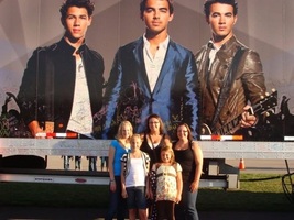 Demi Lovato / The Camp Rock Cast / Jonas Brothers on Aug 26, 2010 [252-small]