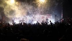 Issues / Bring Me The Horizon / PVRIS on Oct 14, 2015 [159-small]