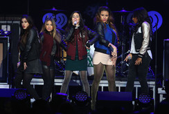 IHeartRadio's Jingle Bell Concert Tour on Dec 10, 2013 [208-small]