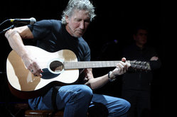 Roger Waters / The Wall on Jun 3, 2012 [263-small]