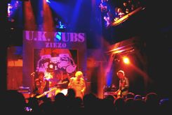 UK Subs / TV Smith on Jan 21, 2017 [769-small]
