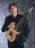 Allan Holdsworth Group on Mar 13, 2005 [906-small]