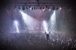 Storm the Sky / Silverstein / Beartooth / Pierce the Veil on Aug 17, 2016 [125-small]