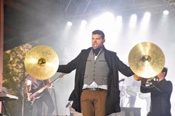 for KING & COUNTRY / Stars Go Dim on Apr 29, 2017 [558-small]