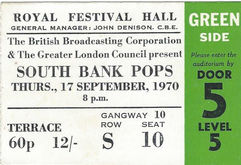 Deep Purple and the Royal Philharmonic Orchestra on Sep 17, 1970 [883-small]