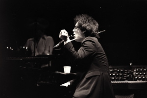 Billy Joel on Jun 19, 1976 [708-small]