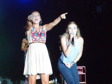 Maddie & Tae on Aug 8, 2015 [176-small]