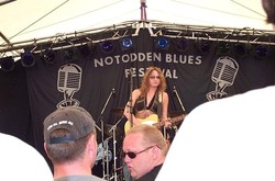 Notodden Blues Festival on Aug 1, 2002 [789-small]