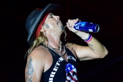 Bret Michaels on Aug 20, 2016 [717-small]