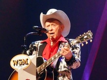 The Grand Ole Opry on Aug 26, 2011 [806-small]
