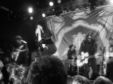 The Dead Weather / Violent Soho on Nov 17, 2009 [182-small]
