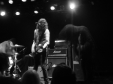 The Dead Weather / Violent Soho on Nov 17, 2009 [184-small]