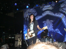 The Dead Weather / Violent Soho on Nov 17, 2009 [194-small]