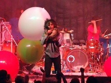 The Flaming Lips / New Fumes on Sep 14, 2011 [219-small]