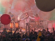 The Flaming Lips / New Fumes on Sep 14, 2011 [236-small]