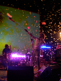 tags: The Flaming Lips - The Flaming Lips / Sonic Youth / The Magic Numbers on Aug 25, 2006 [236-small]