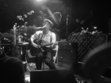 Flashy Python / Dr. Dog on Oct 24, 2009 [366-small]
