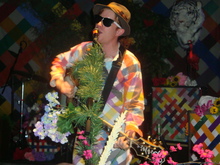 Flashy Python / Dr. Dog on Oct 24, 2009 [374-small]