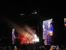 Paul McCartney on Aug 10, 2014 [056-small]