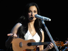 Kacey Musgraves on Dec 16, 2016 [544-small]