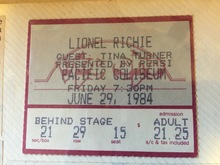 Lionel Richie / Tina Turner on Jun 29, 1984 [061-small]