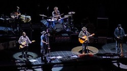 Neil Young / Bear's Den on Jul 3, 2019 [839-small]