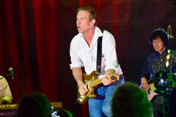 Dennis Quaid and the Sharks / Smithereens / Golden Ones on Jul 6, 2019 [510-small]