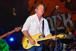 Dennis Quaid and the Sharks / Smithereens / Golden Ones on Jul 6, 2019 [531-small]