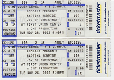 Martina McBride on Nov 26, 2002 [442-small]