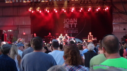 Joan Jett & The Blackhearts on Jul 13, 2019 [801-small]