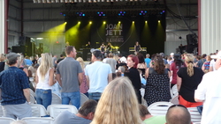 Joan Jett & The Blackhearts on Jul 13, 2019 [804-small]