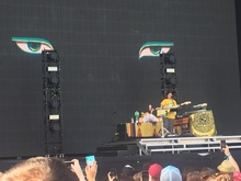 Tash Sultana on Jul 11, 2019 [170-small]