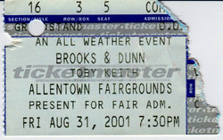Brooks & Dunn / Toby Keith on Aug 31, 2001 [654-small]