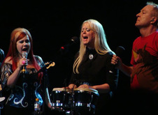 The B-52's on Apr 18, 2009 [207-small]
