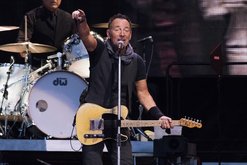 Bruce Spingsteen & The E Street Band / Counting Crows / Treves blues band on Jul 16, 2016 [445-small]